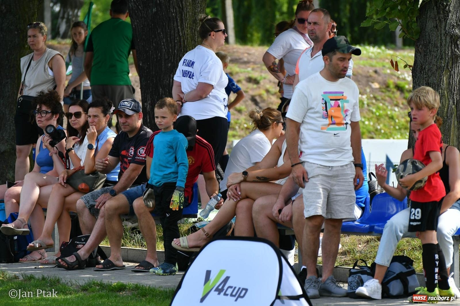 Zdjęcie w galerii na portalu naszraciborz.pl: Młody Widzew bezkonkurencyjny w Raciborzu. Zwyciężył w międzynarodowym V4Cup [FOTO] wiadomości z regionu