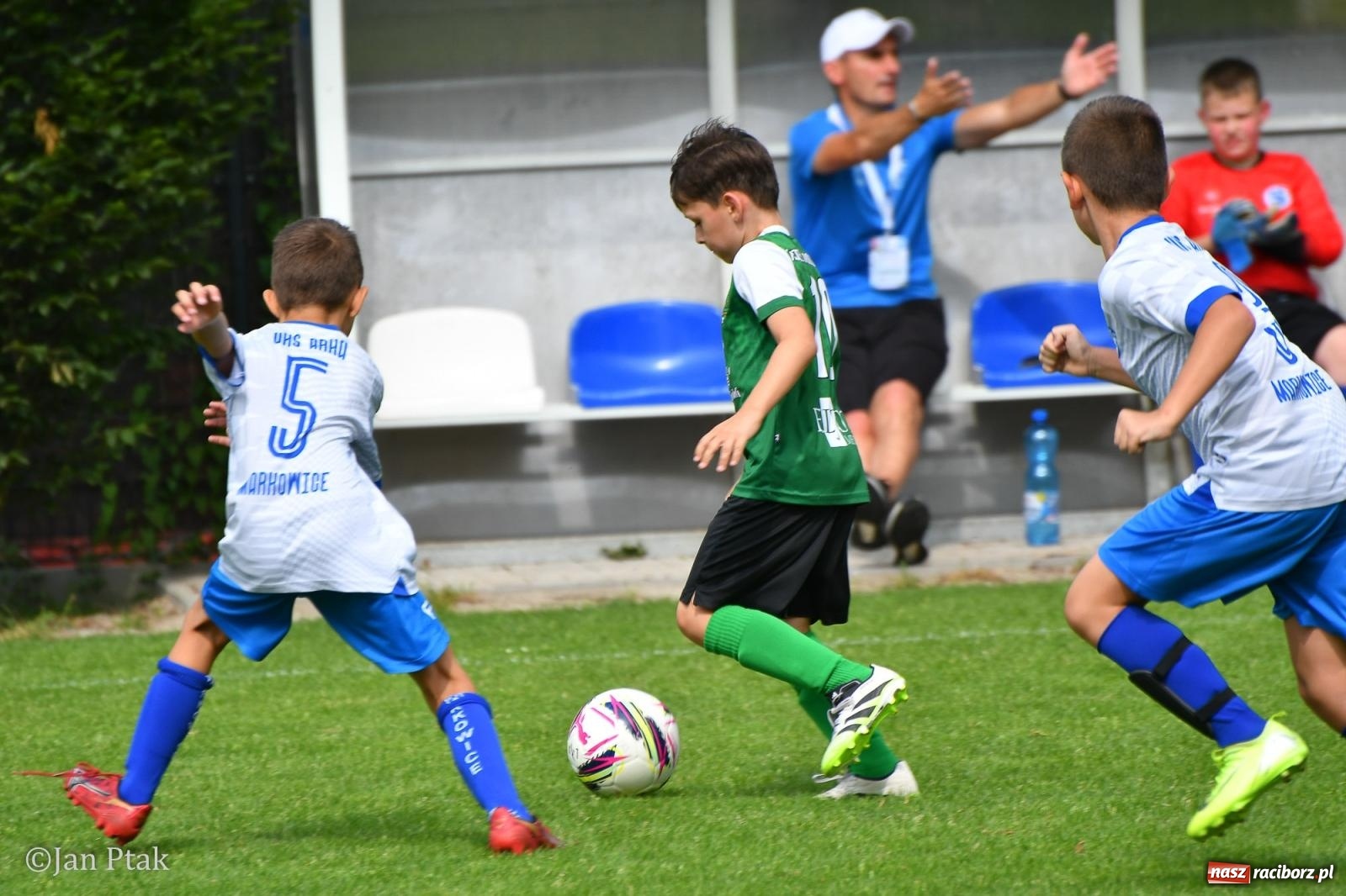 Zdjęcie w galerii na portalu naszraciborz.pl: Młody Widzew bezkonkurencyjny w Raciborzu. Zwyciężył w międzynarodowym V4Cup [FOTO] wiadomości z regionu