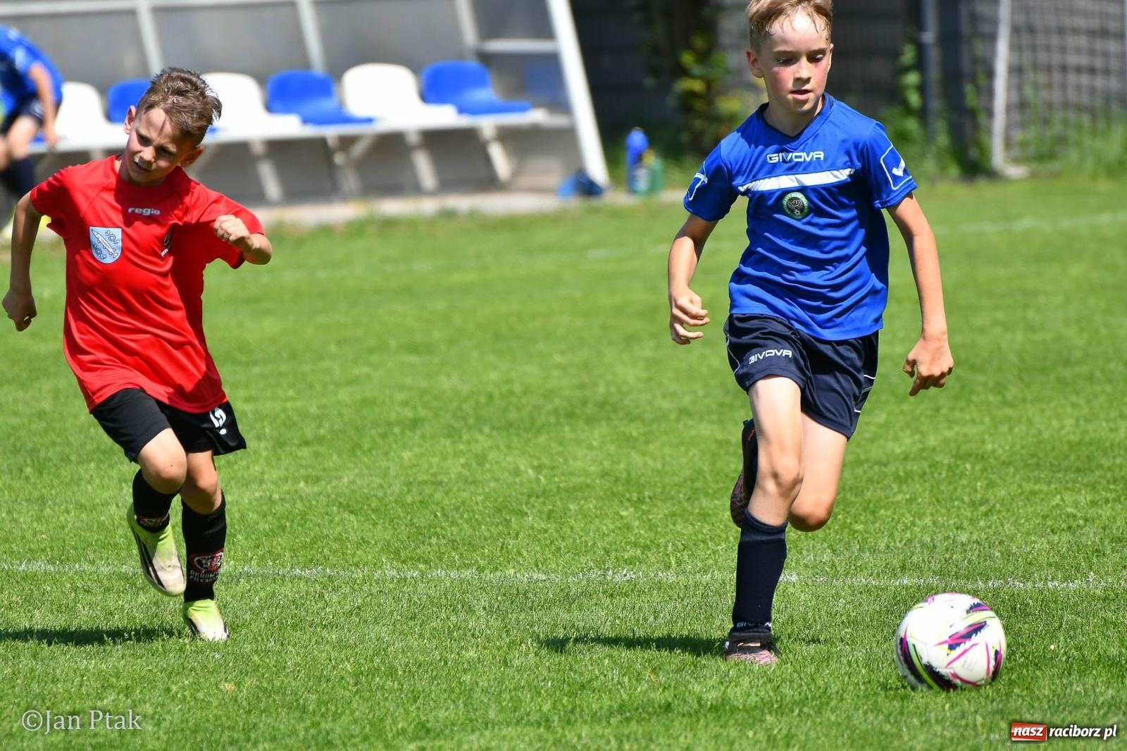 Zdjęcie w galerii na portalu naszraciborz.pl: Młody Widzew bezkonkurencyjny w Raciborzu. Zwyciężył w międzynarodowym V4Cup [FOTO] wiadomości z regionu