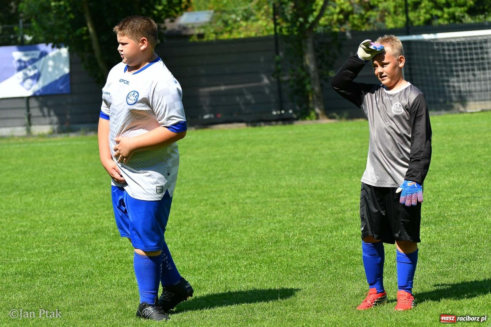 Zdjęcie w galerii na portalu naszraciborz.pl: Młody Widzew bezkonkurencyjny w Raciborzu. Zwyciężył w międzynarodowym V4Cup [FOTO] wiadomości z regionu