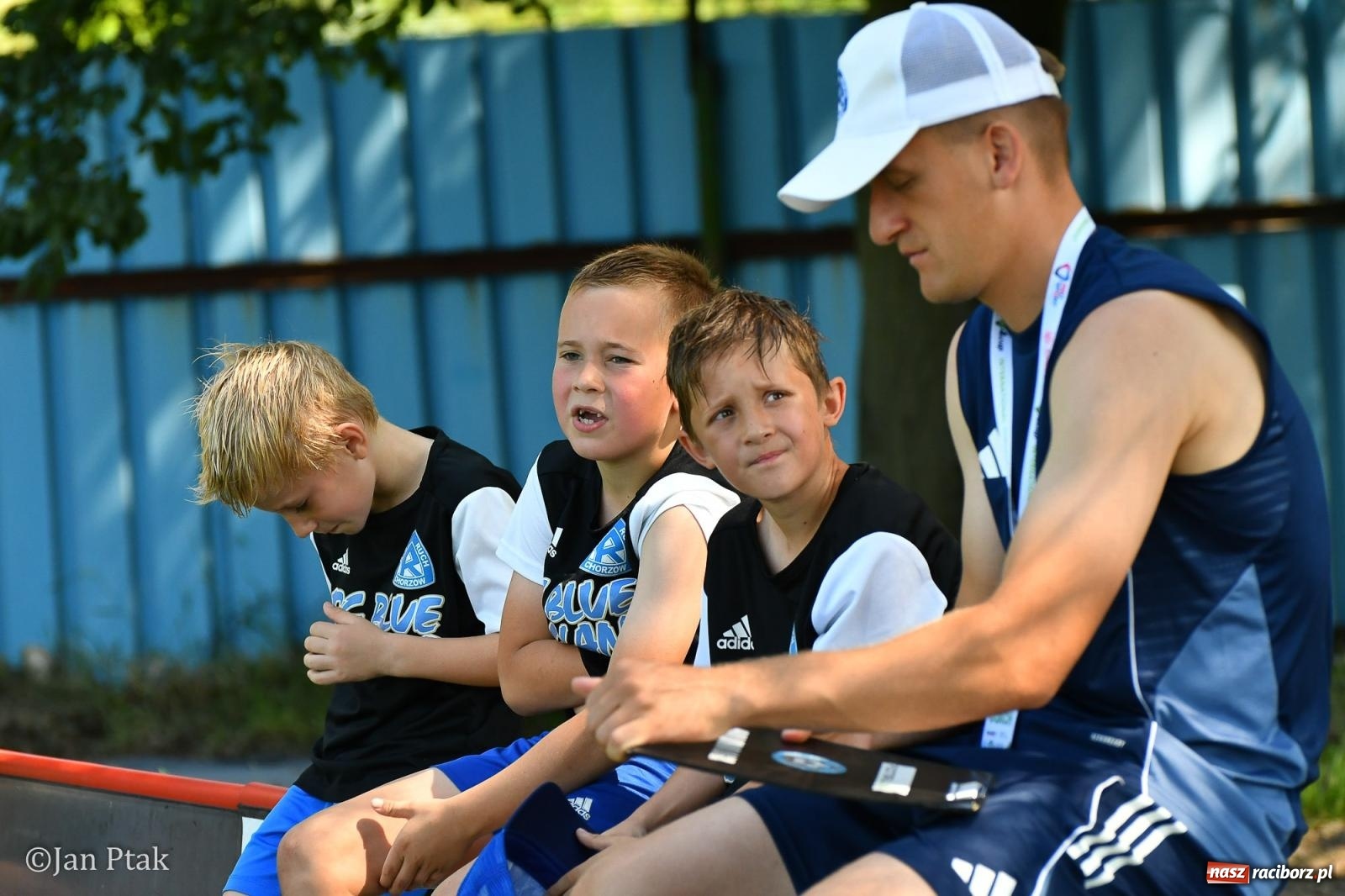 Zdjęcie w galerii na portalu naszraciborz.pl: Młody Widzew bezkonkurencyjny w Raciborzu. Zwyciężył w międzynarodowym V4Cup [FOTO] wiadomości z regionu
