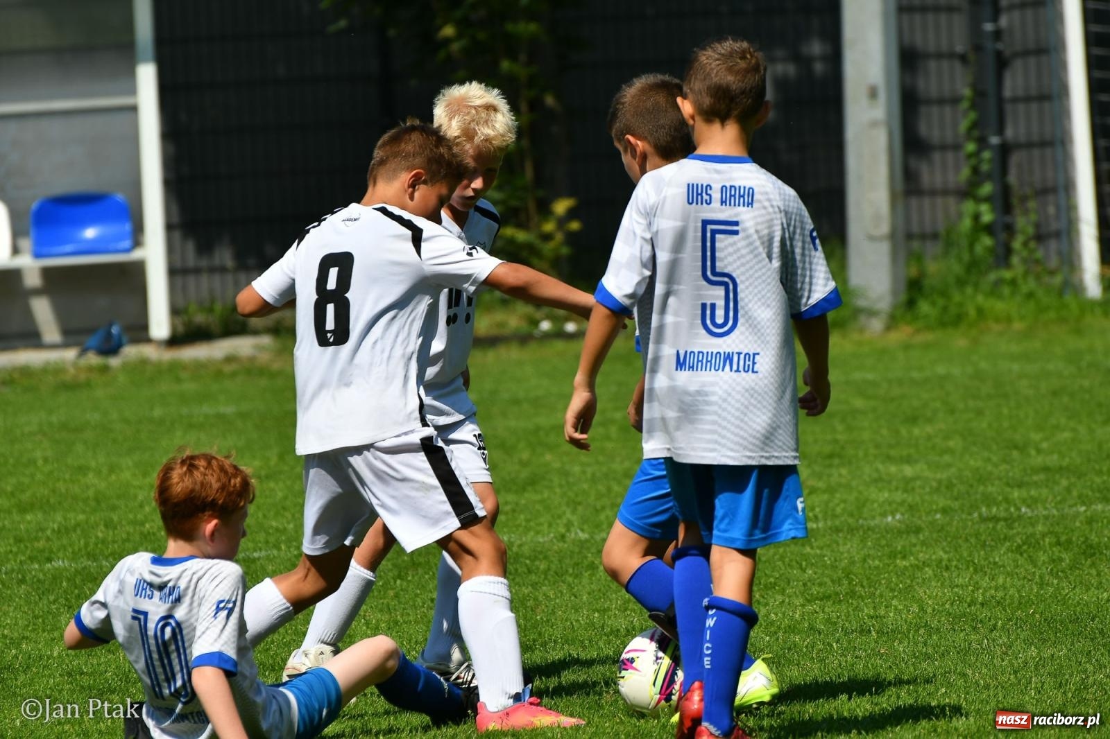 Zdjęcie w galerii na portalu naszraciborz.pl: Młody Widzew bezkonkurencyjny w Raciborzu. Zwyciężył w międzynarodowym V4Cup [FOTO] wiadomości z regionu