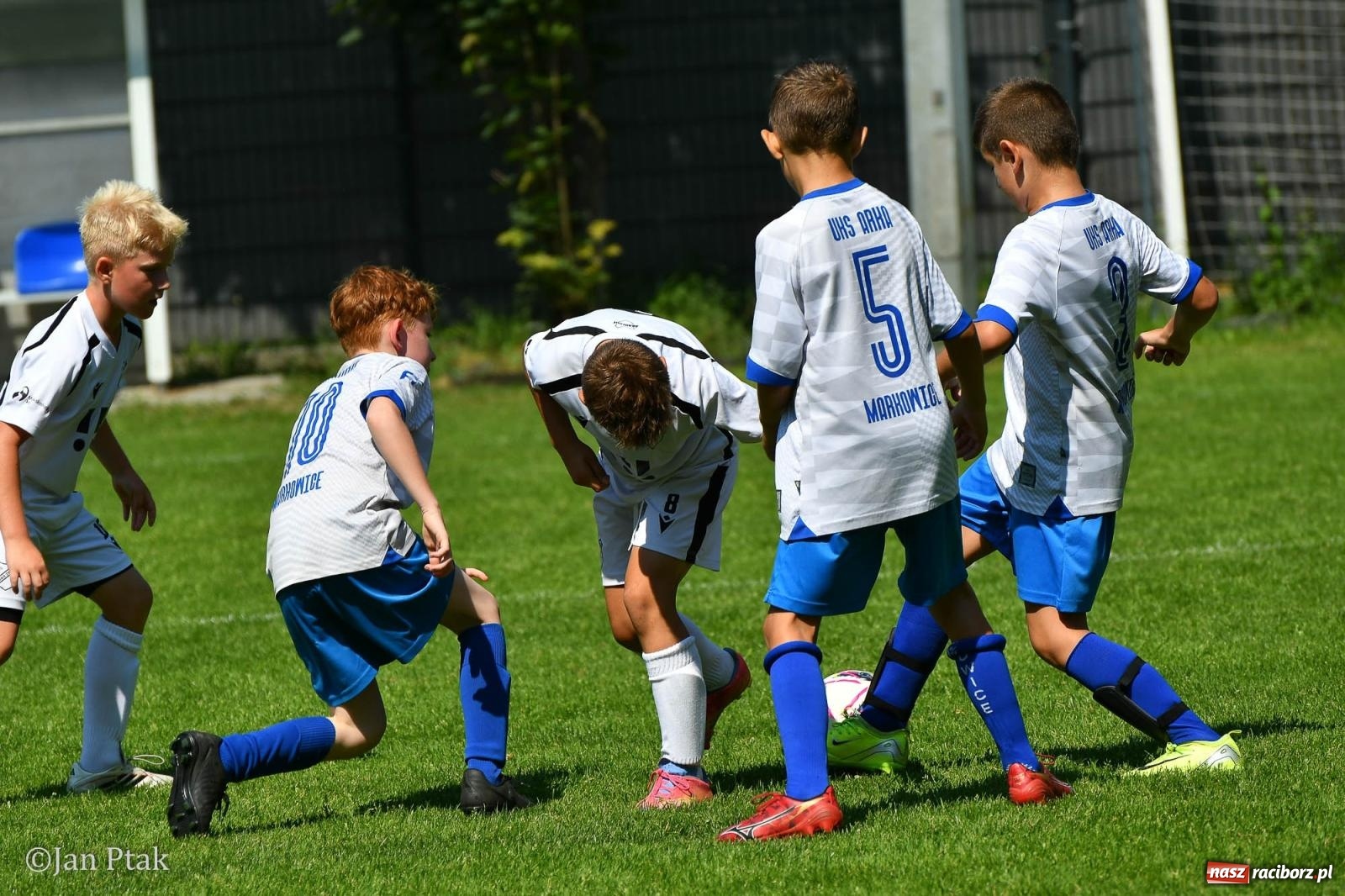 Zdjęcie w galerii na portalu naszraciborz.pl: Młody Widzew bezkonkurencyjny w Raciborzu. Zwyciężył w międzynarodowym V4Cup [FOTO] wiadomości z regionu