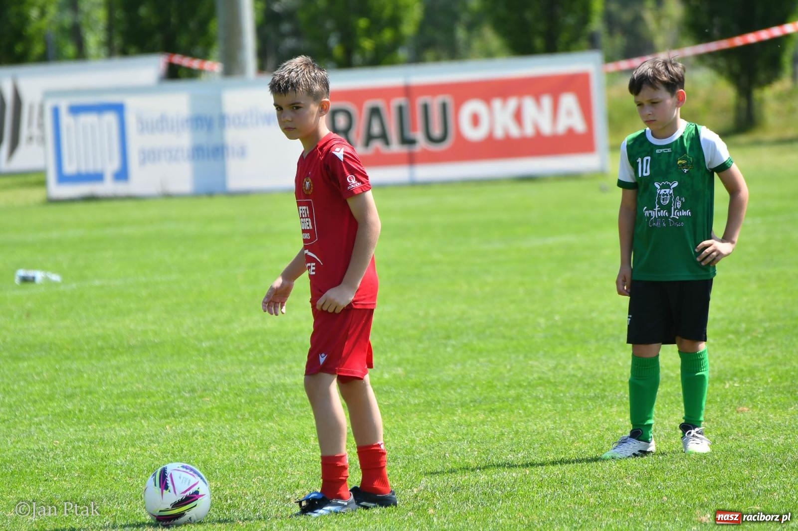 Zdjęcie w galerii na portalu naszraciborz.pl: Młody Widzew bezkonkurencyjny w Raciborzu. Zwyciężył w międzynarodowym V4Cup [FOTO] wiadomości z regionu