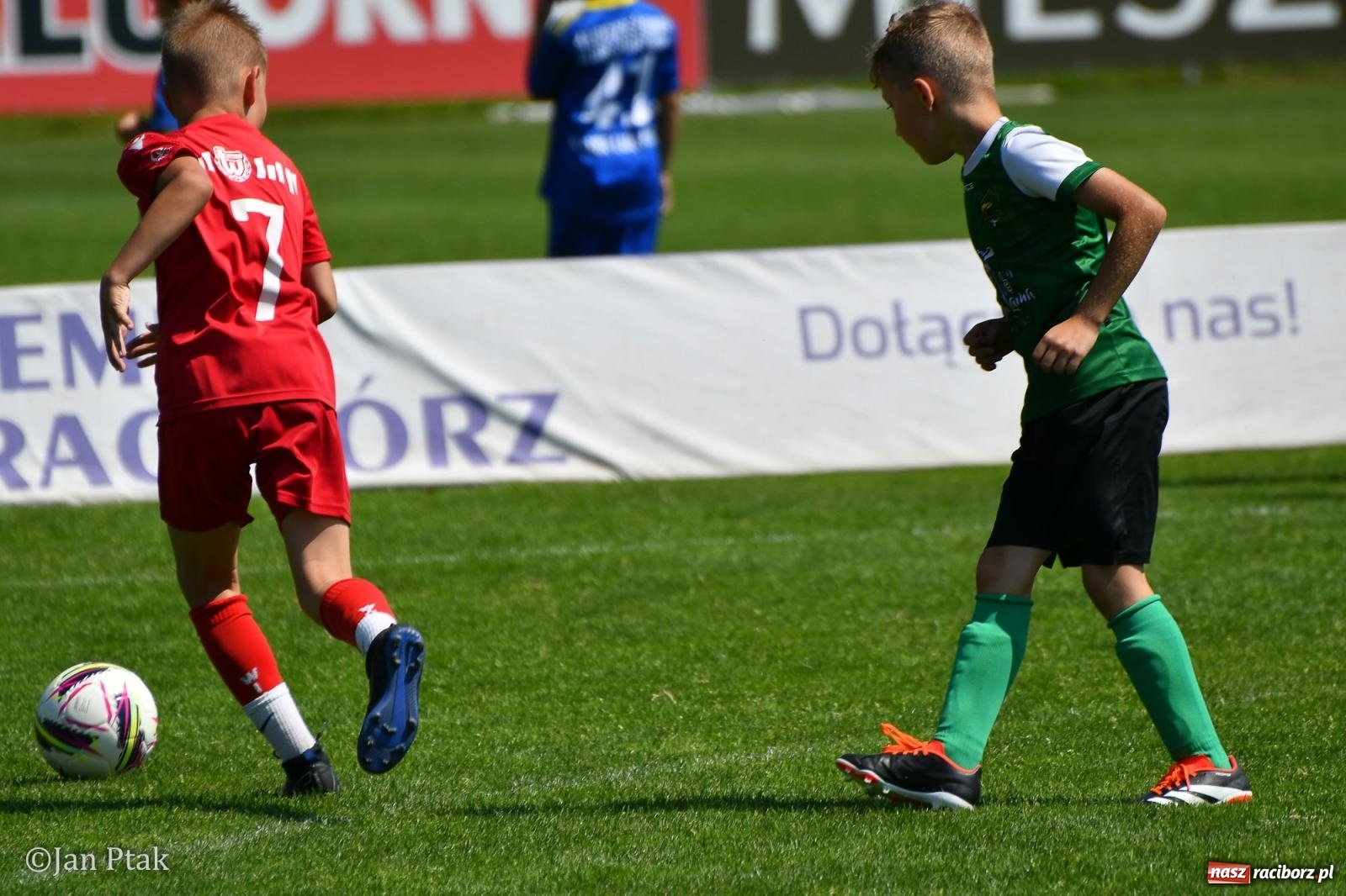 Zdjęcie w galerii na portalu naszraciborz.pl: Młody Widzew bezkonkurencyjny w Raciborzu. Zwyciężył w międzynarodowym V4Cup [FOTO] wiadomości z regionu