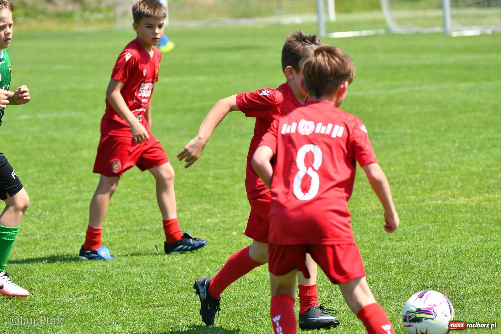 Zdjęcie w galerii na portalu naszraciborz.pl: Młody Widzew bezkonkurencyjny w Raciborzu. Zwyciężył w międzynarodowym V4Cup [FOTO] wiadomości z regionu