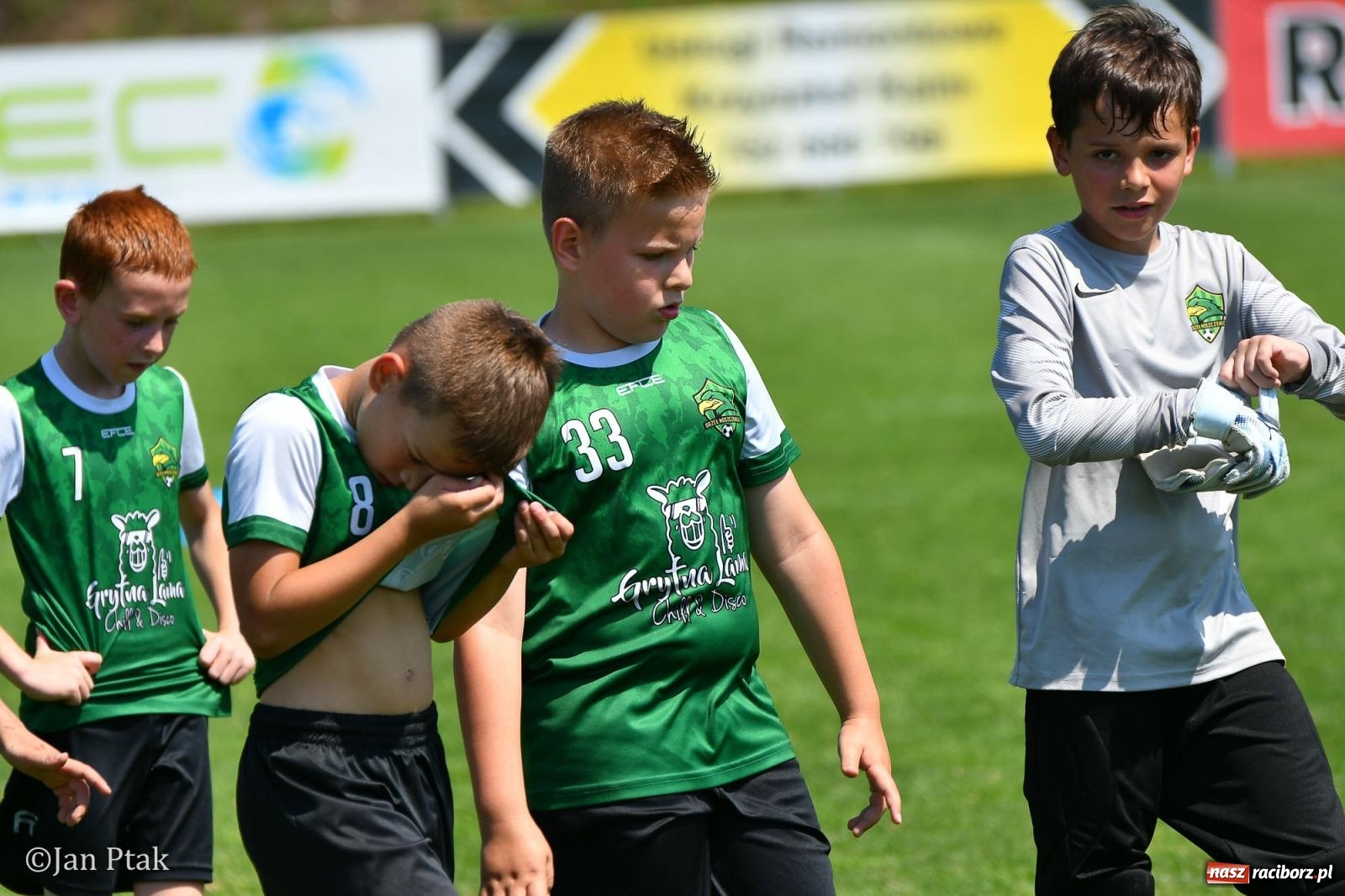 Zdjęcie w galerii na portalu naszraciborz.pl: Młody Widzew bezkonkurencyjny w Raciborzu. Zwyciężył w międzynarodowym V4Cup [FOTO] wiadomości z regionu