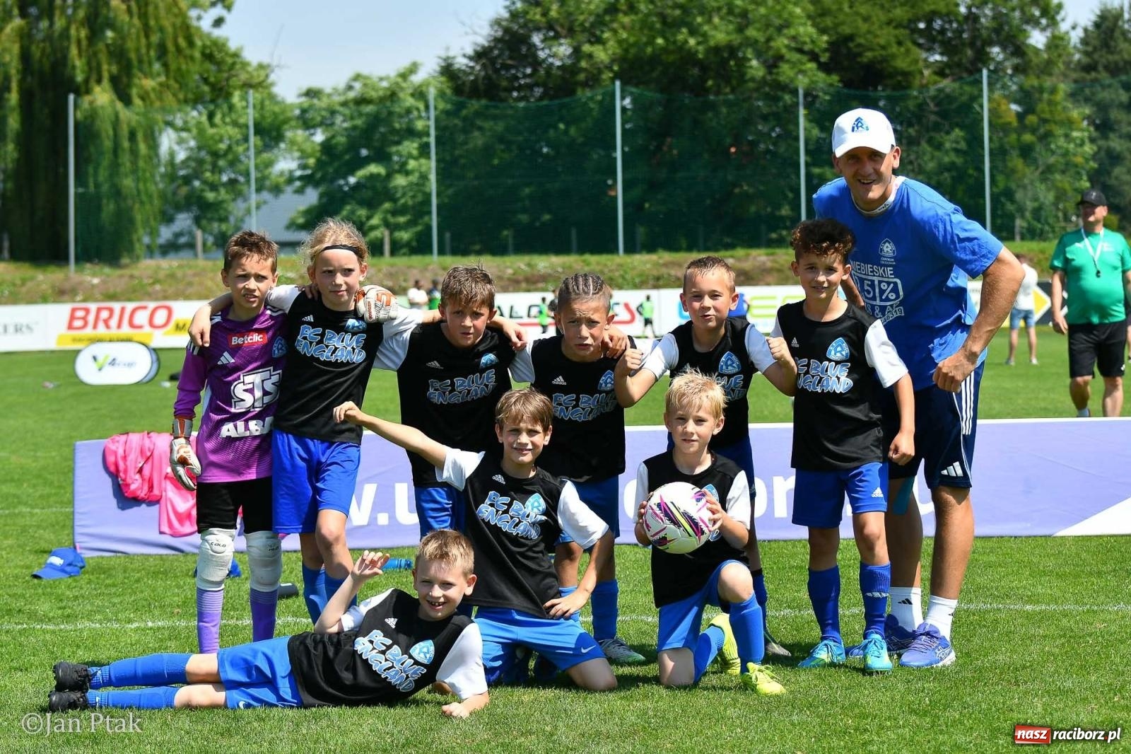 Zdjęcie w galerii na portalu naszraciborz.pl: Młody Widzew bezkonkurencyjny w Raciborzu. Zwyciężył w międzynarodowym V4Cup [FOTO] wiadomości z regionu