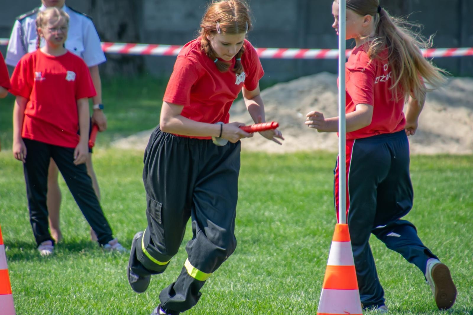 Zdjęcie w galerii na portalu naszraciborz.pl: Roszków, Owsiszcze i Bolesław z Pucharami Wójta Gminy Krzyżanowice wiadomości z regionu