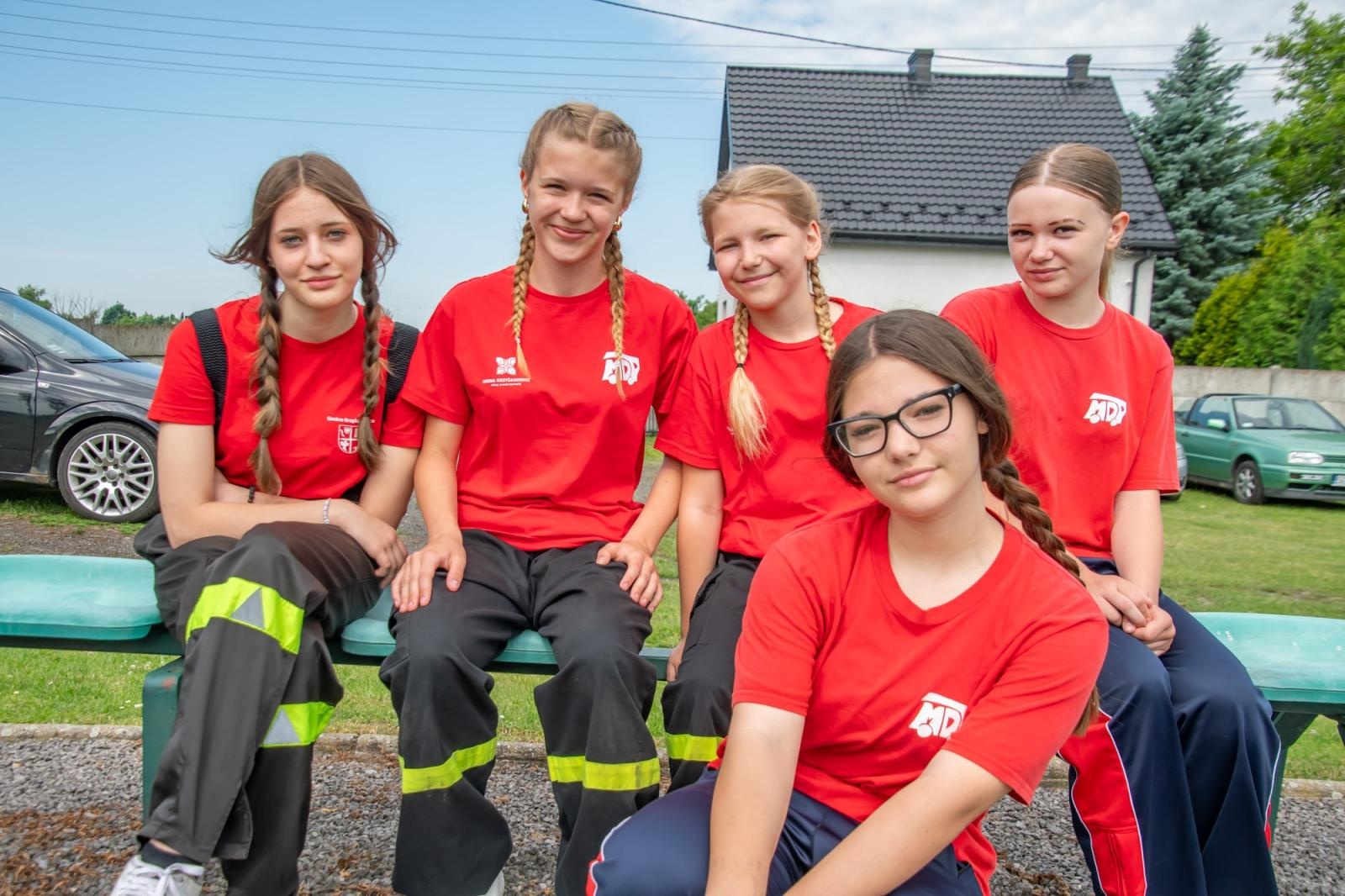 Zdjęcie w galerii na portalu naszraciborz.pl: Roszków, Owsiszcze i Bolesław z Pucharami Wójta Gminy Krzyżanowice wiadomości z regionu