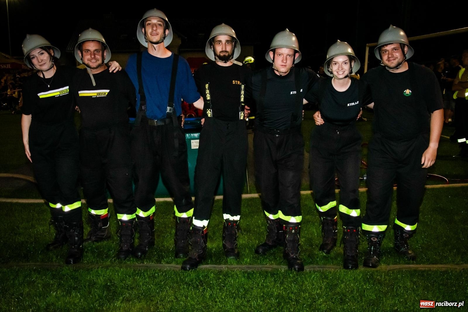 Zdjęcie w galerii na portalu naszraciborz.pl: Bój o rekord toru. Samborowice najlepsze na nocnych zawodach w Bolesławiu wiadomości z regionu