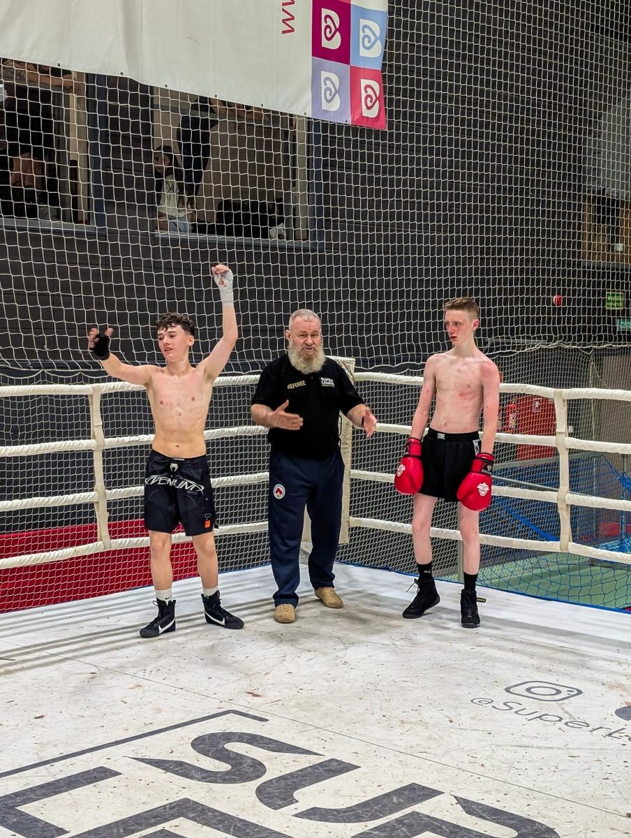 Zdjęcie w galerii na portalu naszraciborz.pl: Wielki triumf zawodników Łamatora Racibórz w Bieruniu. Drużynowe wicemistrzostwo na Super League Fights wiadomości z regionu