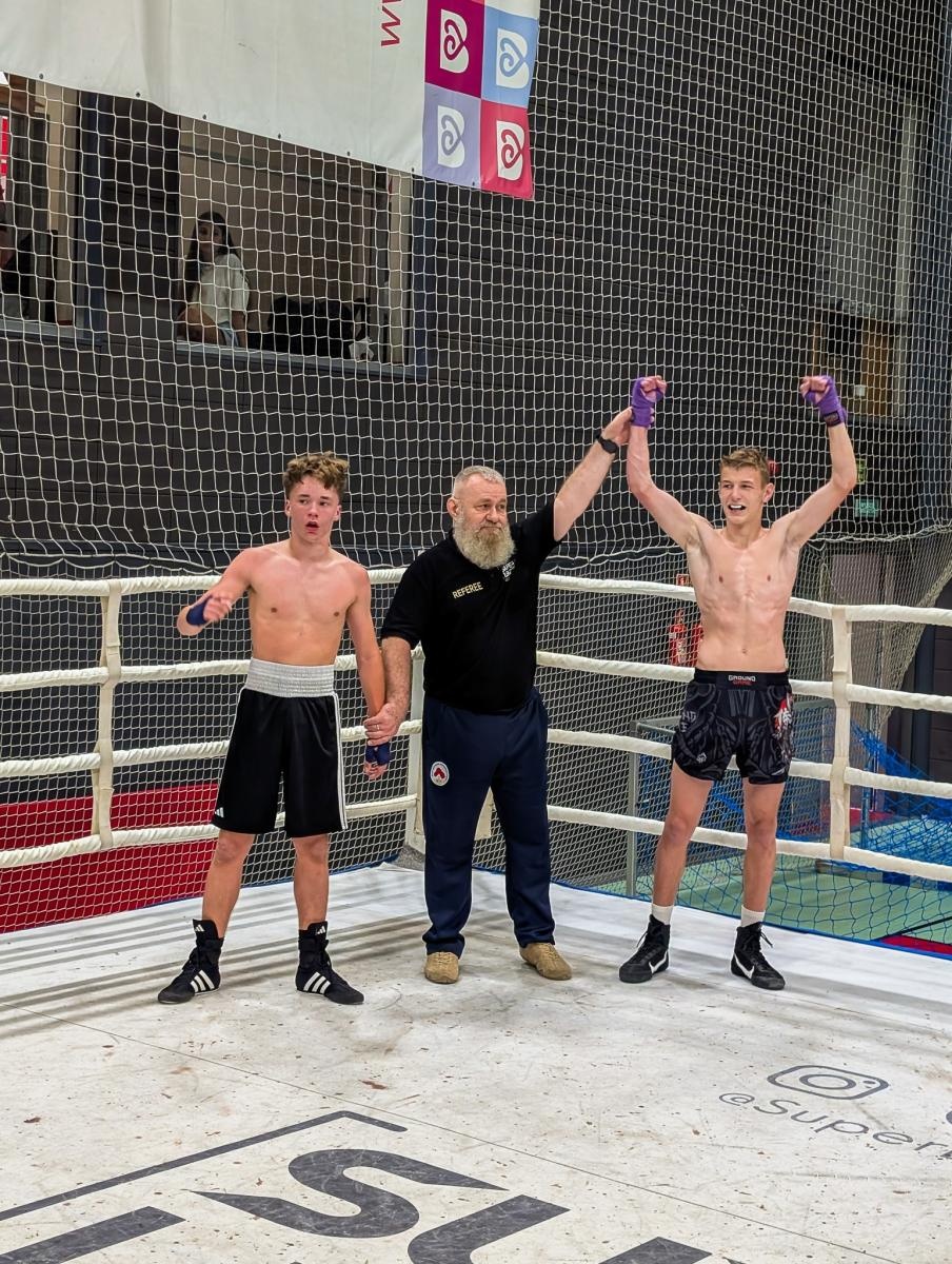 Zdjęcie w galerii na portalu naszraciborz.pl: Wielki triumf zawodników Łamatora Racibórz w Bieruniu. Drużynowe wicemistrzostwo na Super League Fights wiadomości z regionu