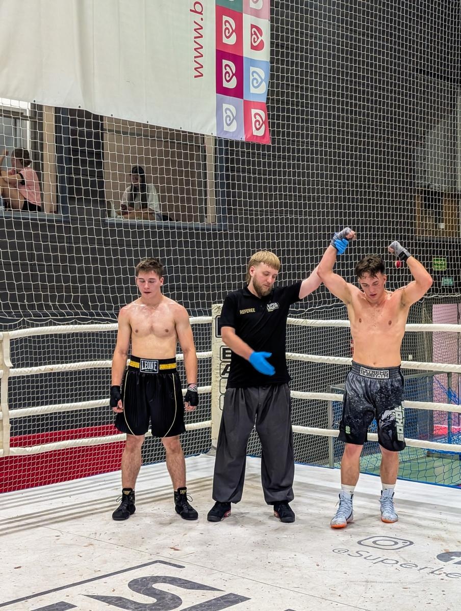 Zdjęcie w galerii na portalu naszraciborz.pl: Wielki triumf zawodników Łamatora Racibórz w Bieruniu. Drużynowe wicemistrzostwo na Super League Fights wiadomości z regionu
