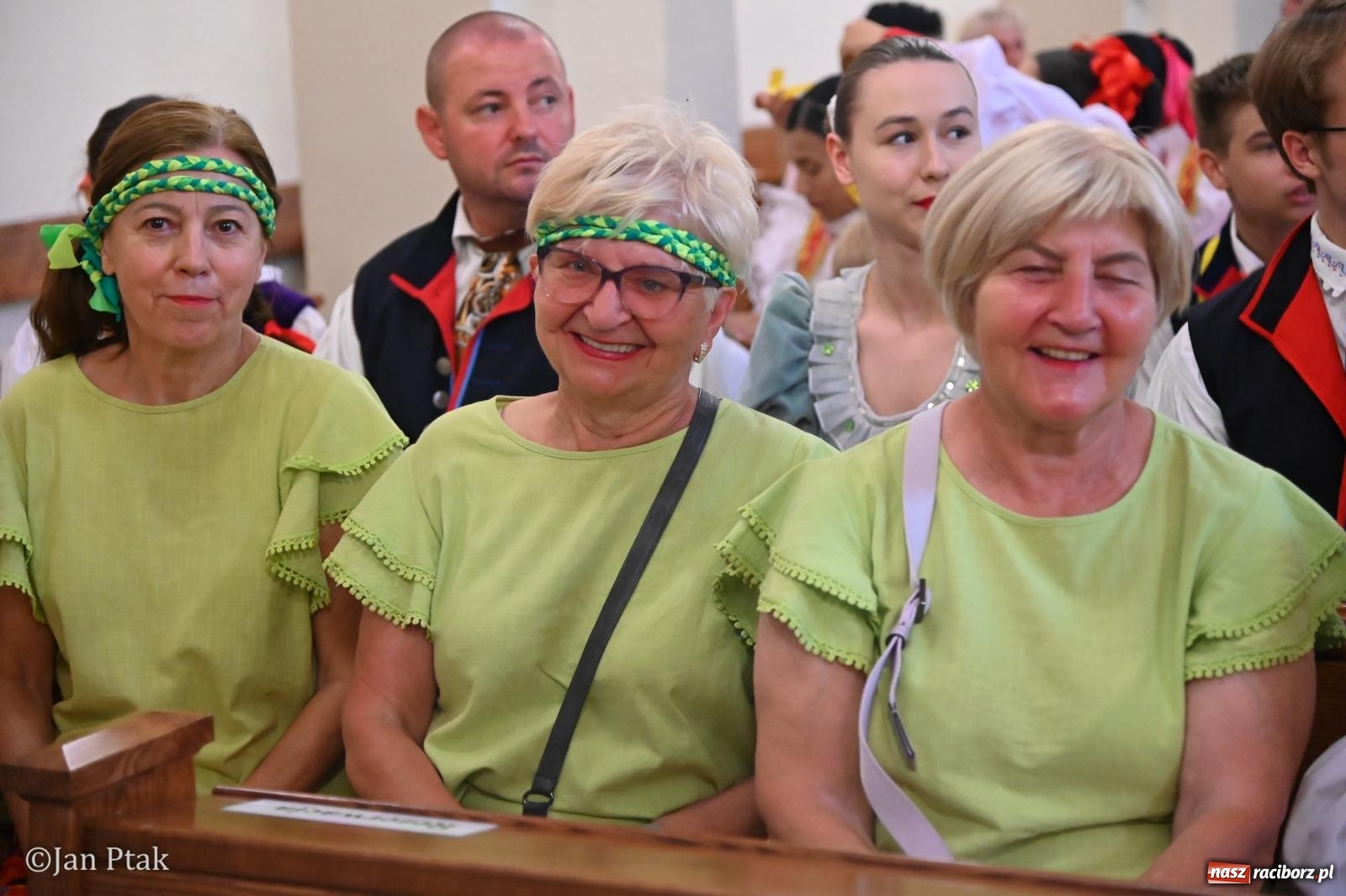 Zdjęcie w galerii na portalu naszraciborz.pl: Międzynarodowy folklor w Raciborzu. Zespoły z Kolumbii, Czech i Polski wspólnie na festiwalu wiadomości z regionu