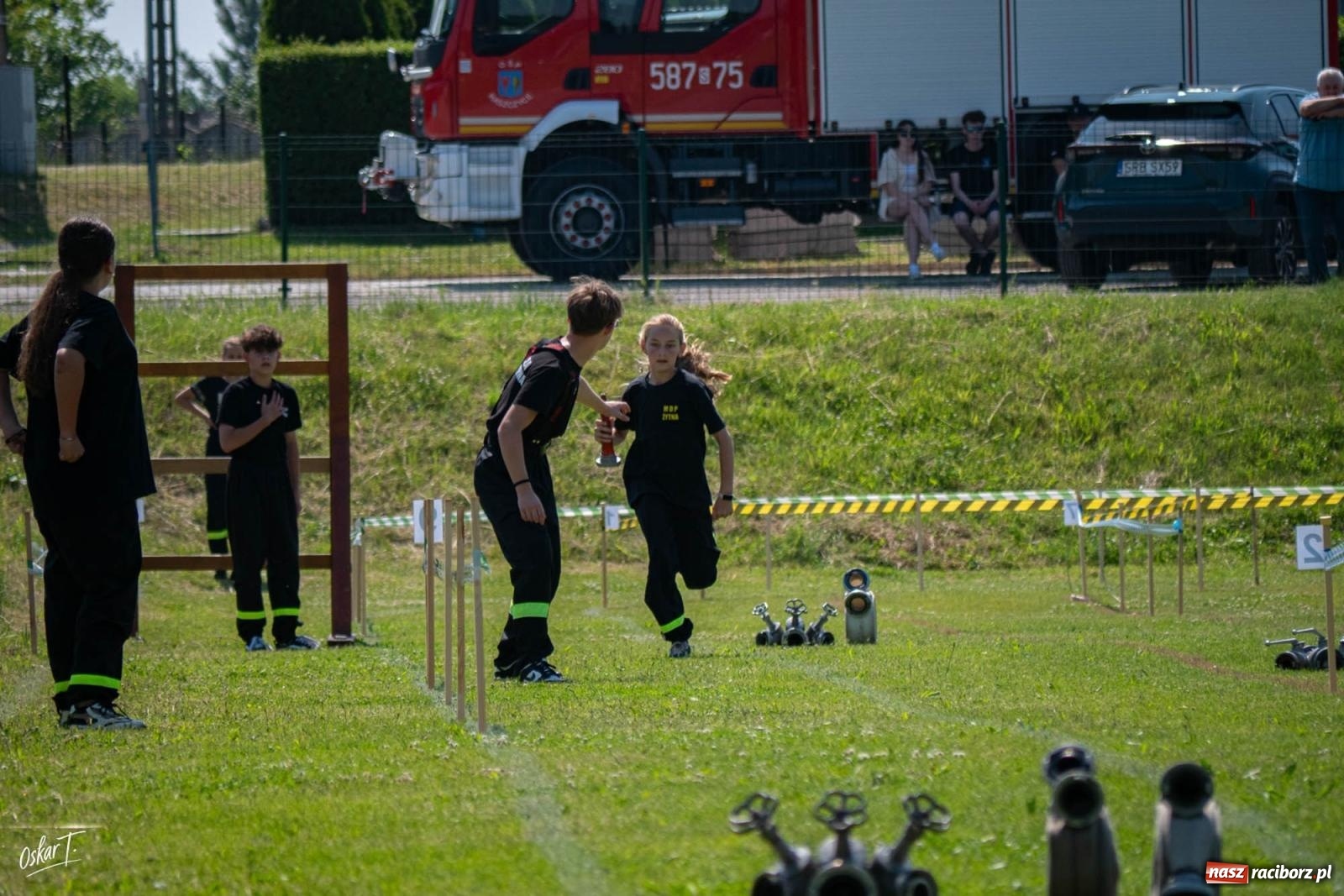 Zdjęcie w galerii na portalu naszraciborz.pl: Upał, emocje i walka do końca. Strażacy rywalizowali w Raszczycach [FOTO] wiadomości z regionu