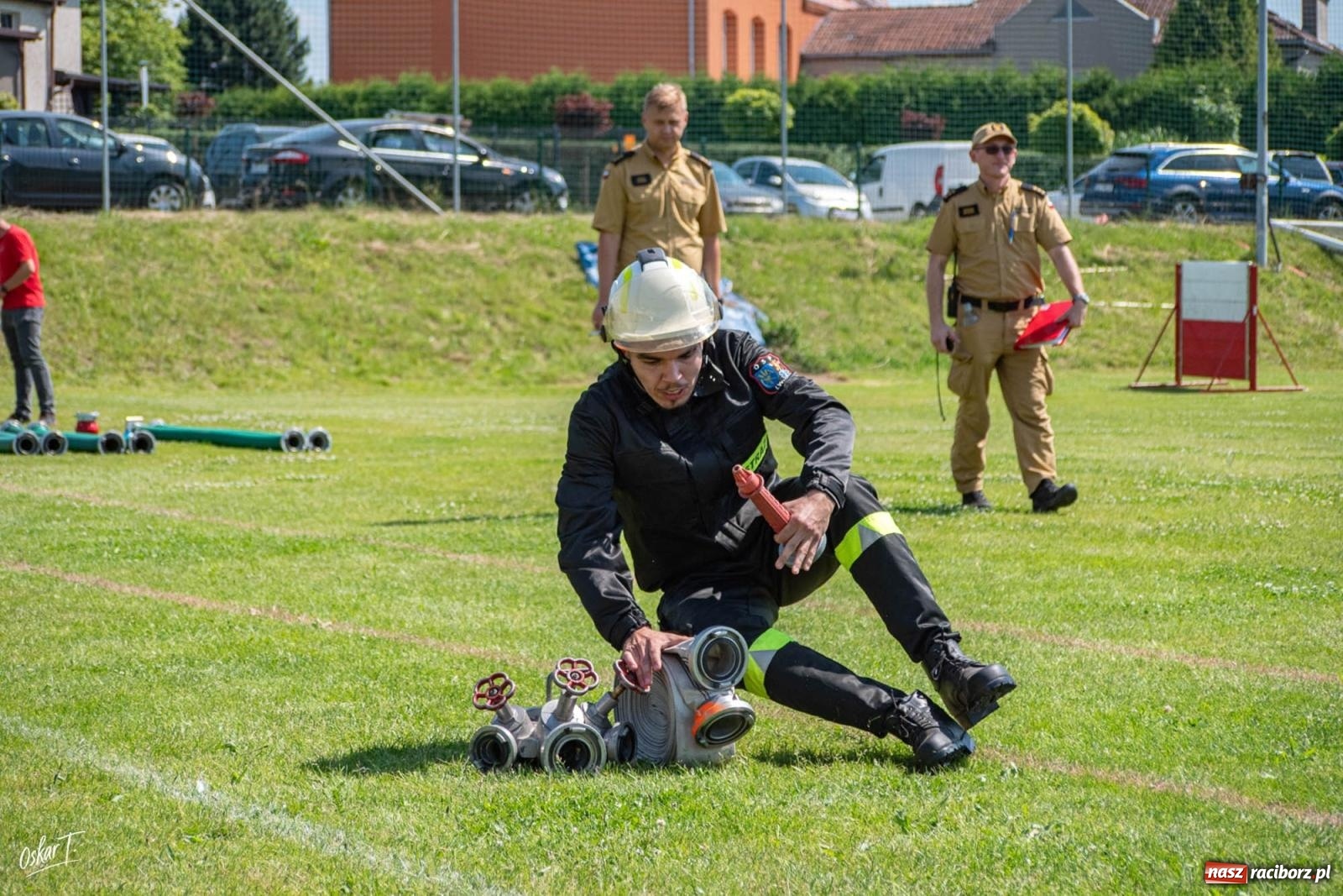 Zdjęcie w galerii na portalu naszraciborz.pl: Upał, emocje i walka do końca. Strażacy rywalizowali w Raszczycach [FOTO] wiadomości z regionu
