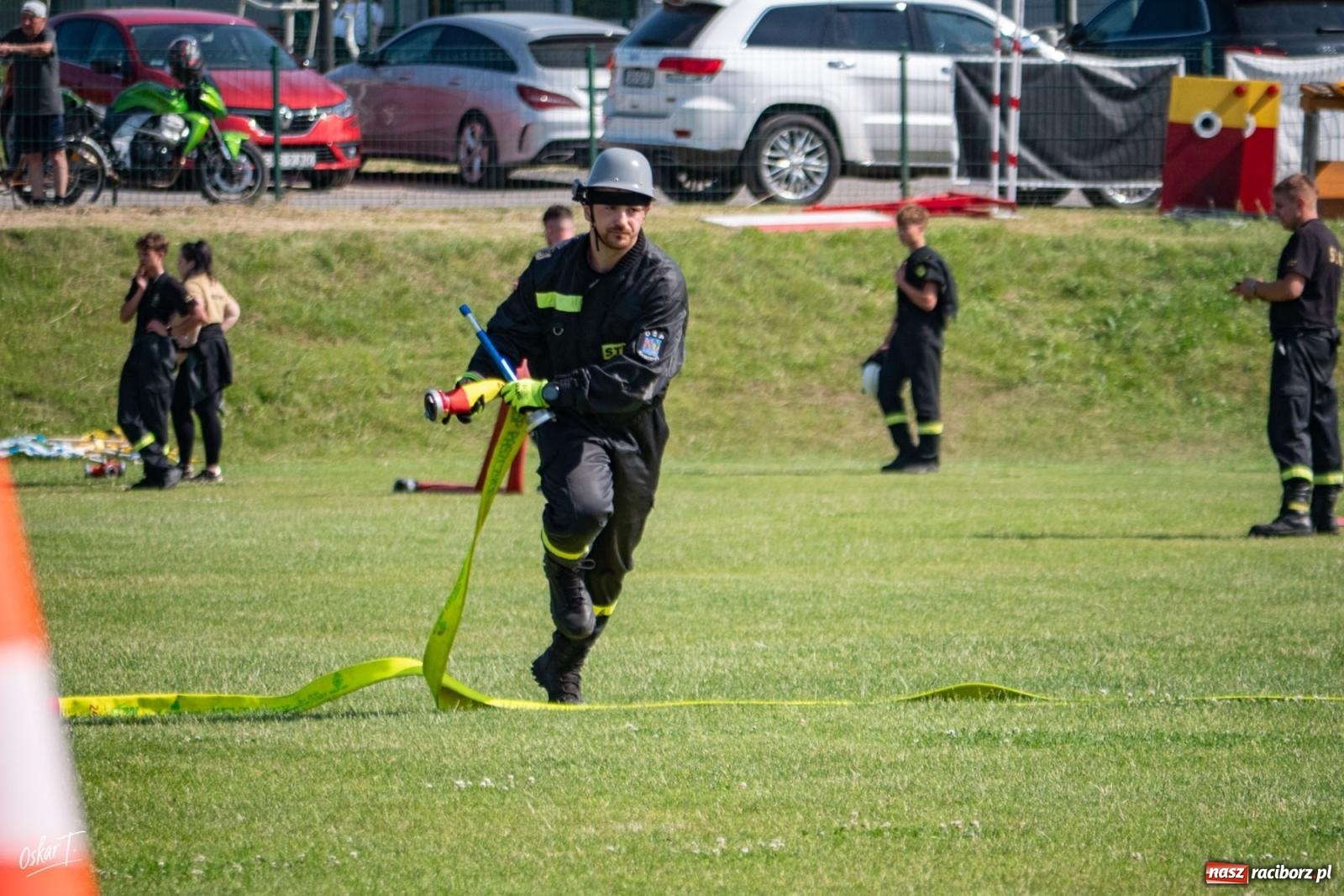 Zdjęcie w galerii na portalu naszraciborz.pl: Upał, emocje i walka do końca. Strażacy rywalizowali w Raszczycach [FOTO] wiadomości z regionu
