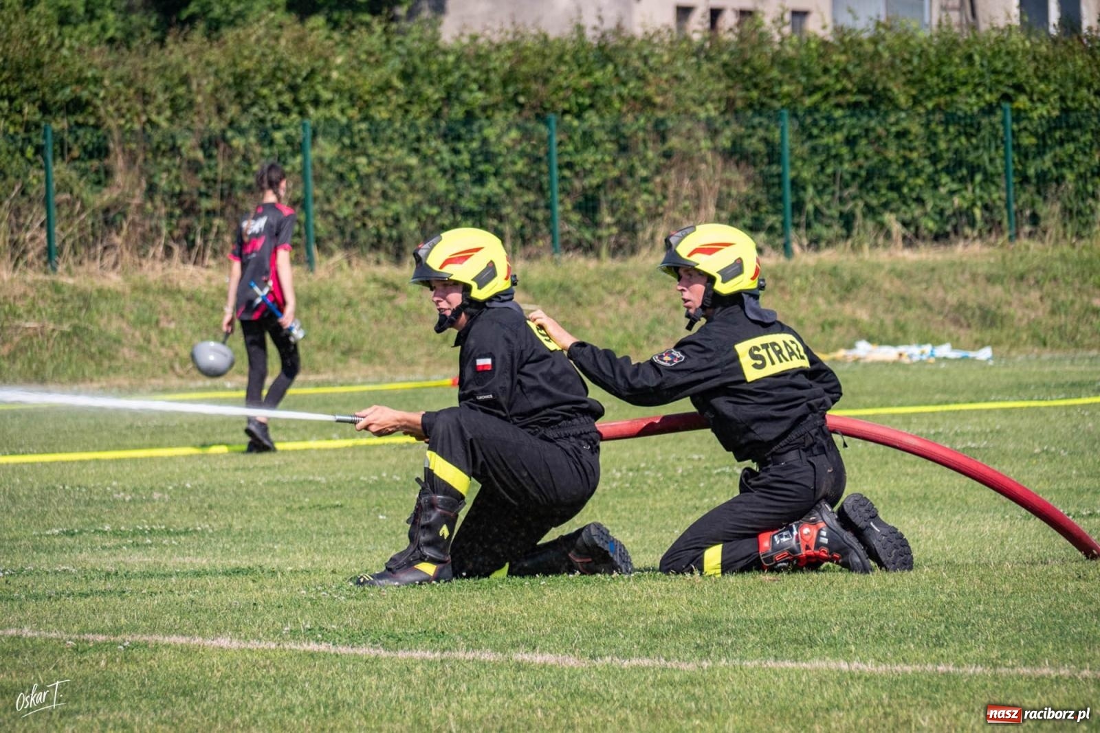 Zdjęcie w galerii na portalu naszraciborz.pl: Upał, emocje i walka do końca. Strażacy rywalizowali w Raszczycach [FOTO] wiadomości z regionu