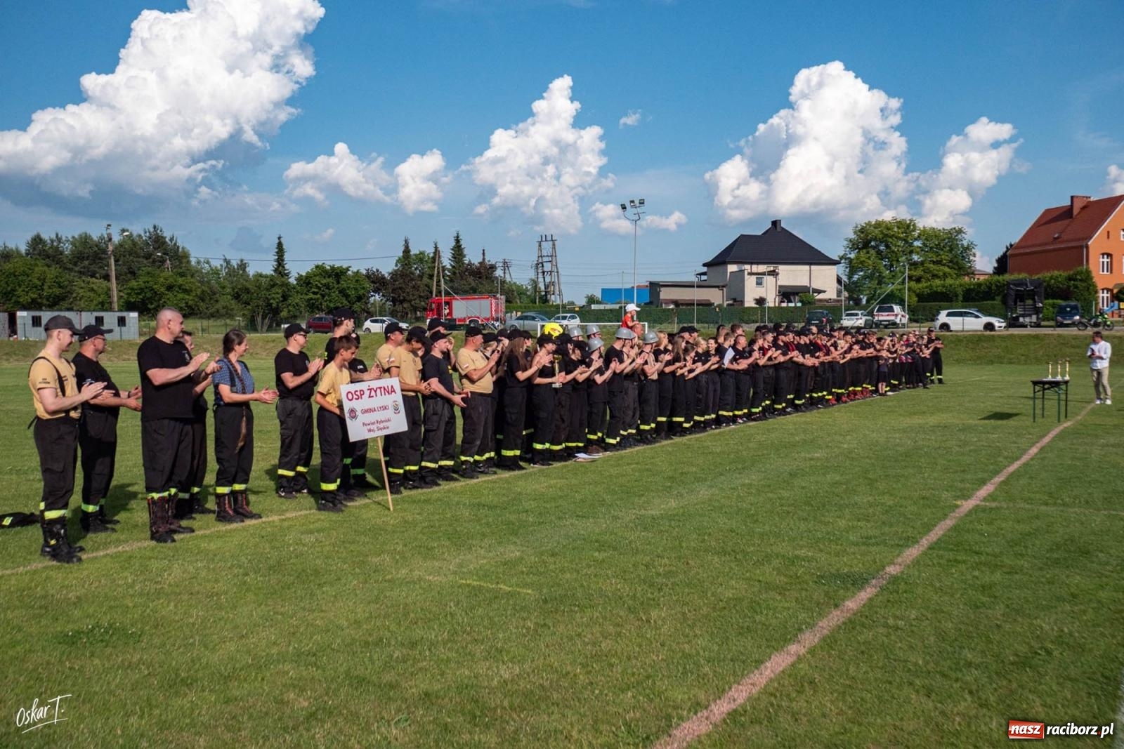 Zdjęcie w galerii na portalu naszraciborz.pl: Upał, emocje i walka do końca. Strażacy rywalizowali w Raszczycach [FOTO] wiadomości z regionu