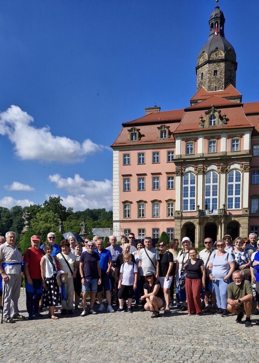 Zdjęcie w galerii na portalu naszraciborz.pl: PTTK Racibórz zwiedzało Zamek Książ i palmiarnię w Wałbrzychu wiadomości z regionu