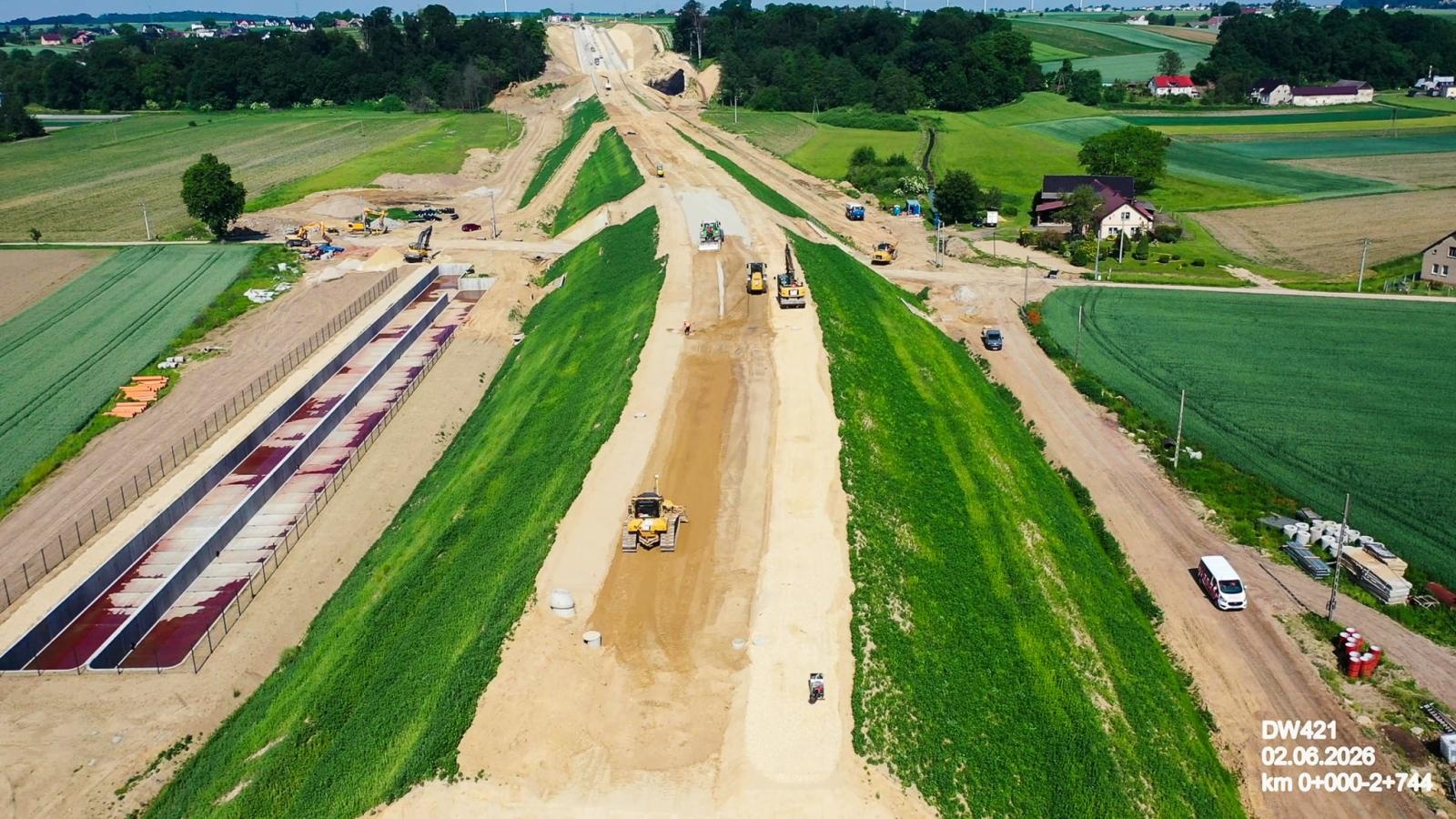 Zdjęcie w galerii na portalu naszraciborz.pl: Nowy most Grzegorzowice–Ciechowice rośnie w oczach. Zaawansowanie prac sięgnęło 90 procent wiadomości z regionu