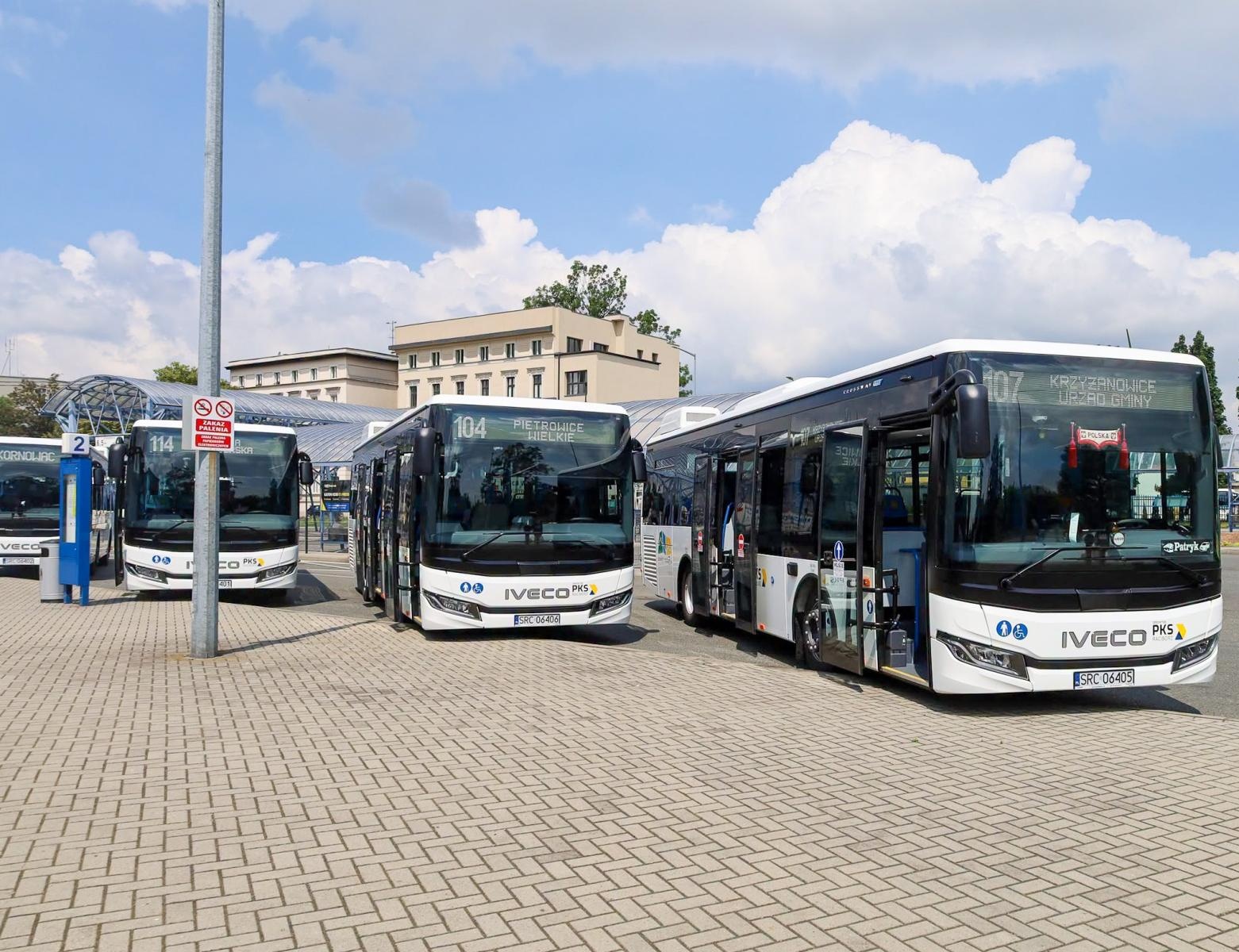 Zdjęcie w galerii na portalu naszraciborz.pl: Nowe hybrydowe autobusy Iveco wzmocniły flotę PKS w Raciborzu wiadomości z regionu