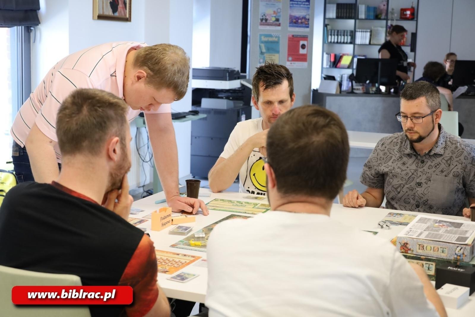 Zdjęcie w galerii na portalu naszraciborz.pl: Planszówkowe święto na Stacji Młodych, czyli VIII Festiwal Gier Planszowych wiadomości z regionu