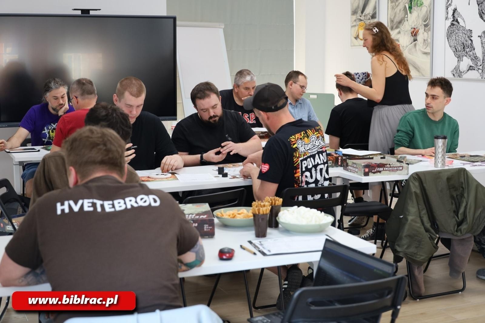 Zdjęcie w galerii na portalu naszraciborz.pl: Planszówkowe święto na Stacji Młodych, czyli VIII Festiwal Gier Planszowych wiadomości z regionu