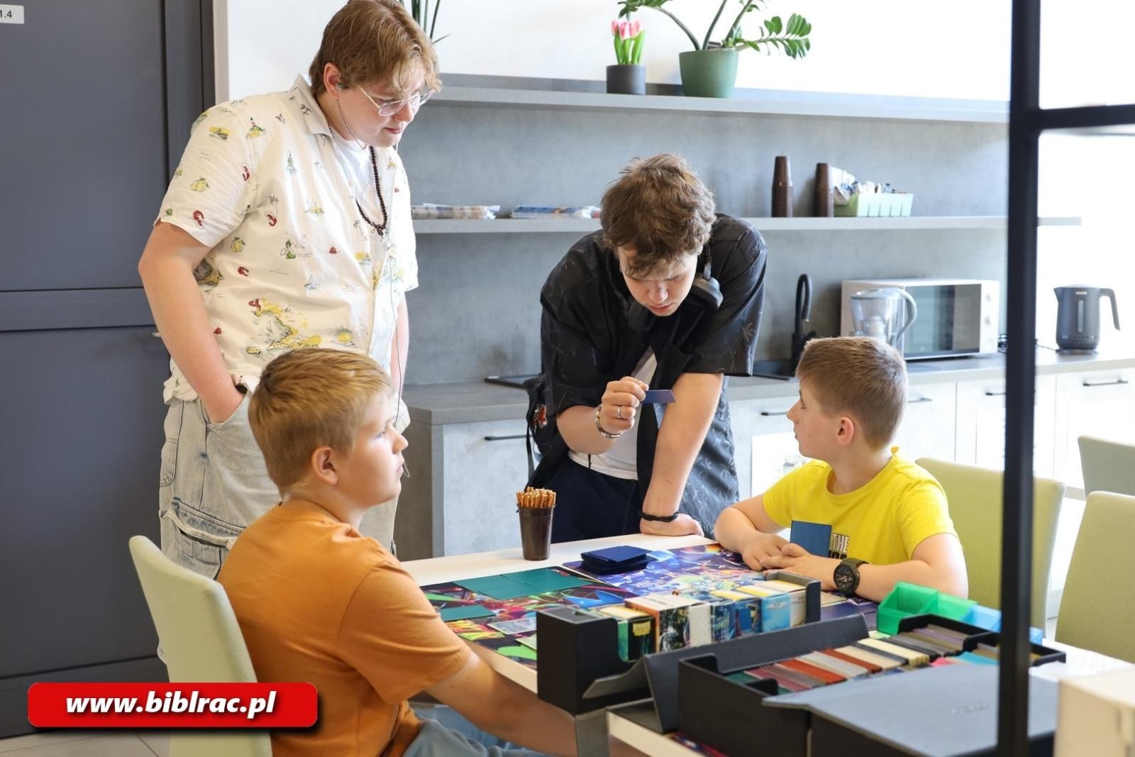 Zdjęcie w galerii na portalu naszraciborz.pl: Planszówkowe święto na Stacji Młodych, czyli VIII Festiwal Gier Planszowych wiadomości z regionu