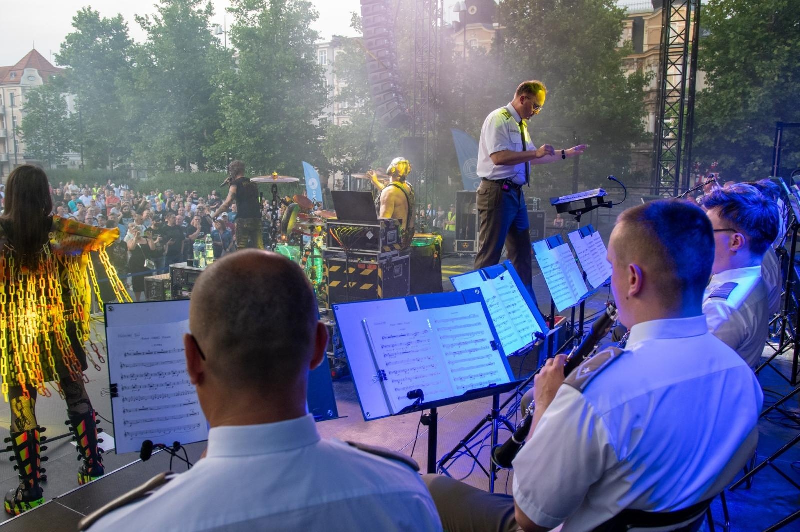 Zdjęcie w galerii na portalu naszraciborz.pl: 22 czerwca funkcjonariusze Śląskiego Oddziału SG uroczyście obchodzili w Opolu 35. rocznicę powstania Straży Granicznej. wiadomości z regionu