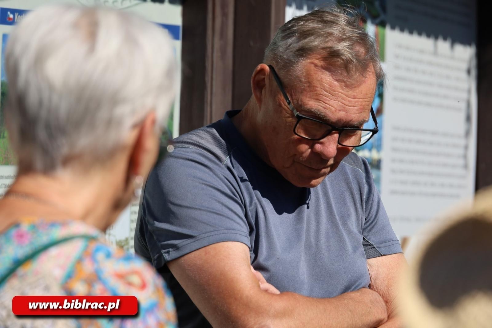 Zdjęcie w galerii na portalu naszraciborz.pl: Nie tylko Krzywy Kościół… Czytelnicy biblioteki z wizytą w Karwinie wiadomości z regionu