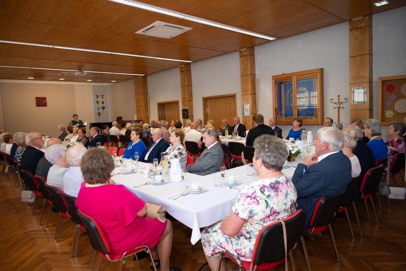 Zdjęcie w galerii na portalu naszraciborz.pl: Złote Gody w Gminie Krzyżanowice. Jubilaci odebrali medale za 50 lat małżeństwa wiadomości z regionu
