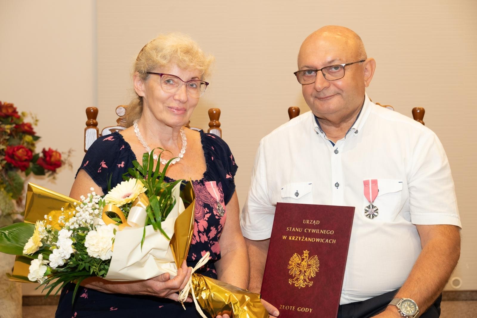 Zdjęcie w galerii na portalu naszraciborz.pl: Złote Gody w Gminie Krzyżanowice. Jubilaci odebrali medale za 50 lat małżeństwa wiadomości z regionu