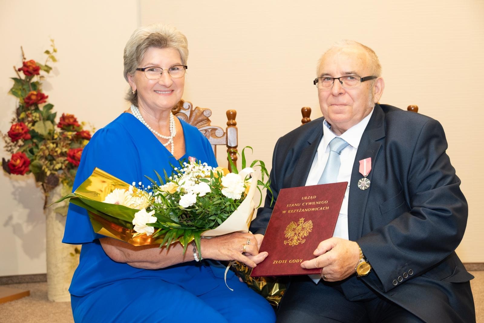Zdjęcie w galerii na portalu naszraciborz.pl: Złote Gody w Gminie Krzyżanowice. Jubilaci odebrali medale za 50 lat małżeństwa wiadomości z regionu