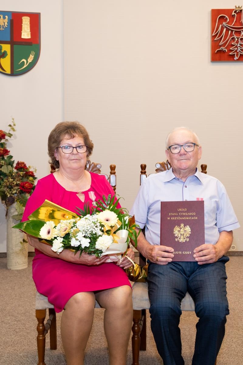 Zdjęcie w galerii na portalu naszraciborz.pl: Złote Gody w Gminie Krzyżanowice. Jubilaci odebrali medale za 50 lat małżeństwa wiadomości z regionu
