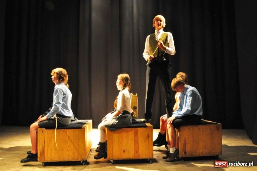 Zdjęcie w galerii na portalu naszraciborz.pl: Zmierzyli się z Gombrowiczem wiadomości z regionu