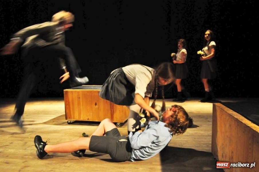 Zdjęcie w galerii na portalu naszraciborz.pl: Zmierzyli się z Gombrowiczem wiadomości z regionu