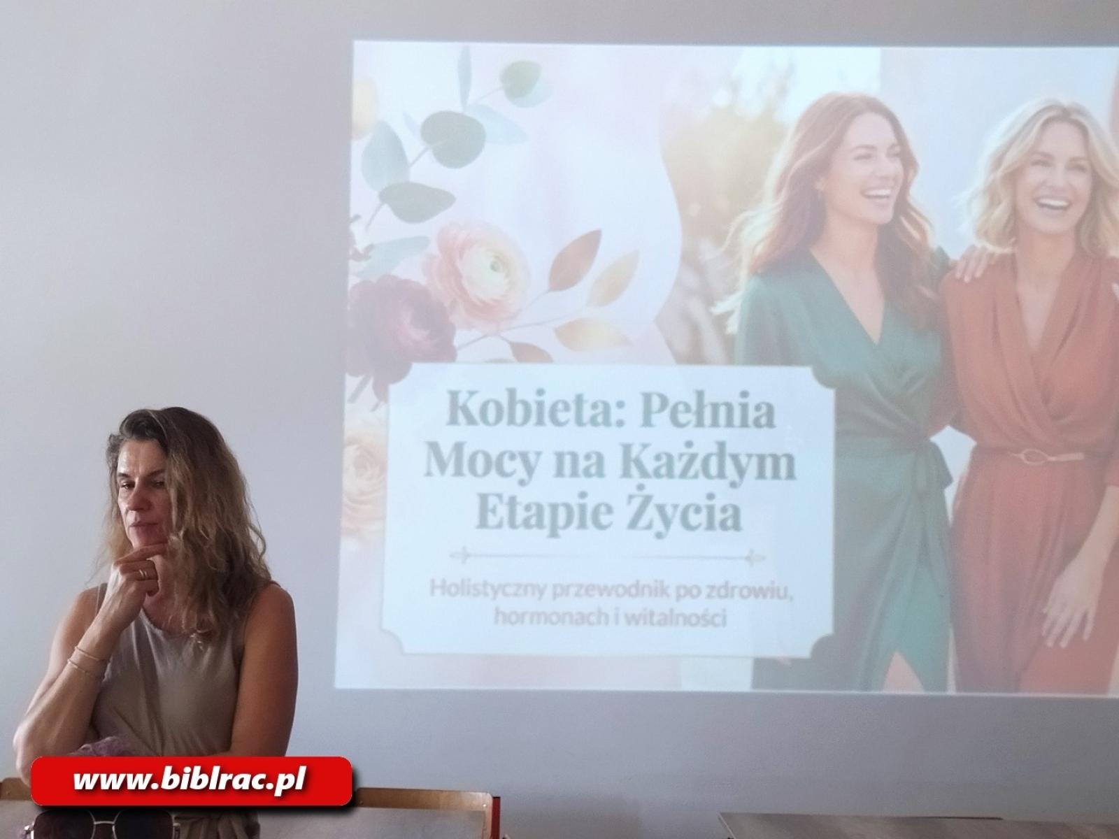 Zdjęcie w galerii na portalu naszraciborz.pl: Strefa kobiecej energii i zdrowia w bibliotece wiadomości z regionu