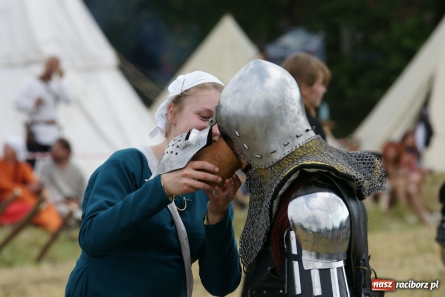 Zdjęcie w galerii na portalu naszraciborz.pl: Najazd na wioskę a potem bitwa wiadomości z regionu