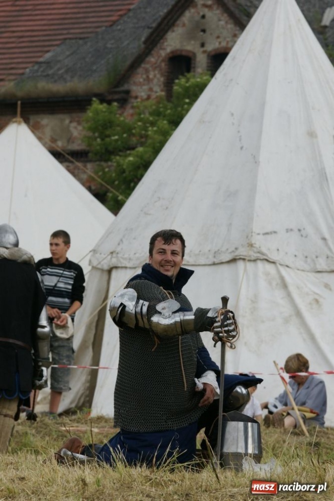 Zdjęcie w galerii na portalu naszraciborz.pl: Najazd na wioskę a potem bitwa wiadomości z regionu