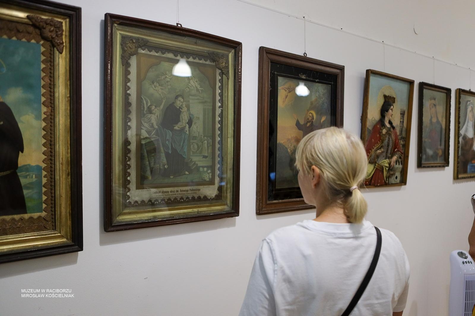 Zdjęcie w galerii na portalu naszraciborz.pl: Atrybuty świętych w sztuce sakralnej. Jak odczytywać dawne wizerunki wiadomości z regionu