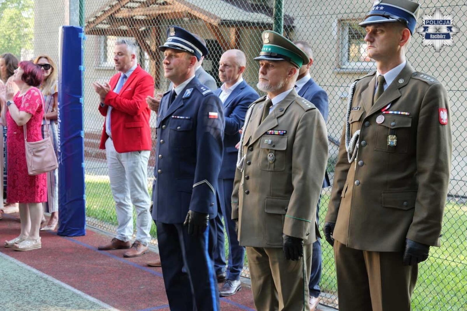 Zdjęcie w galerii na portalu naszraciborz.pl: Mocny apel komendanta policji do uczniów w Raciborzu wiadomości z regionu