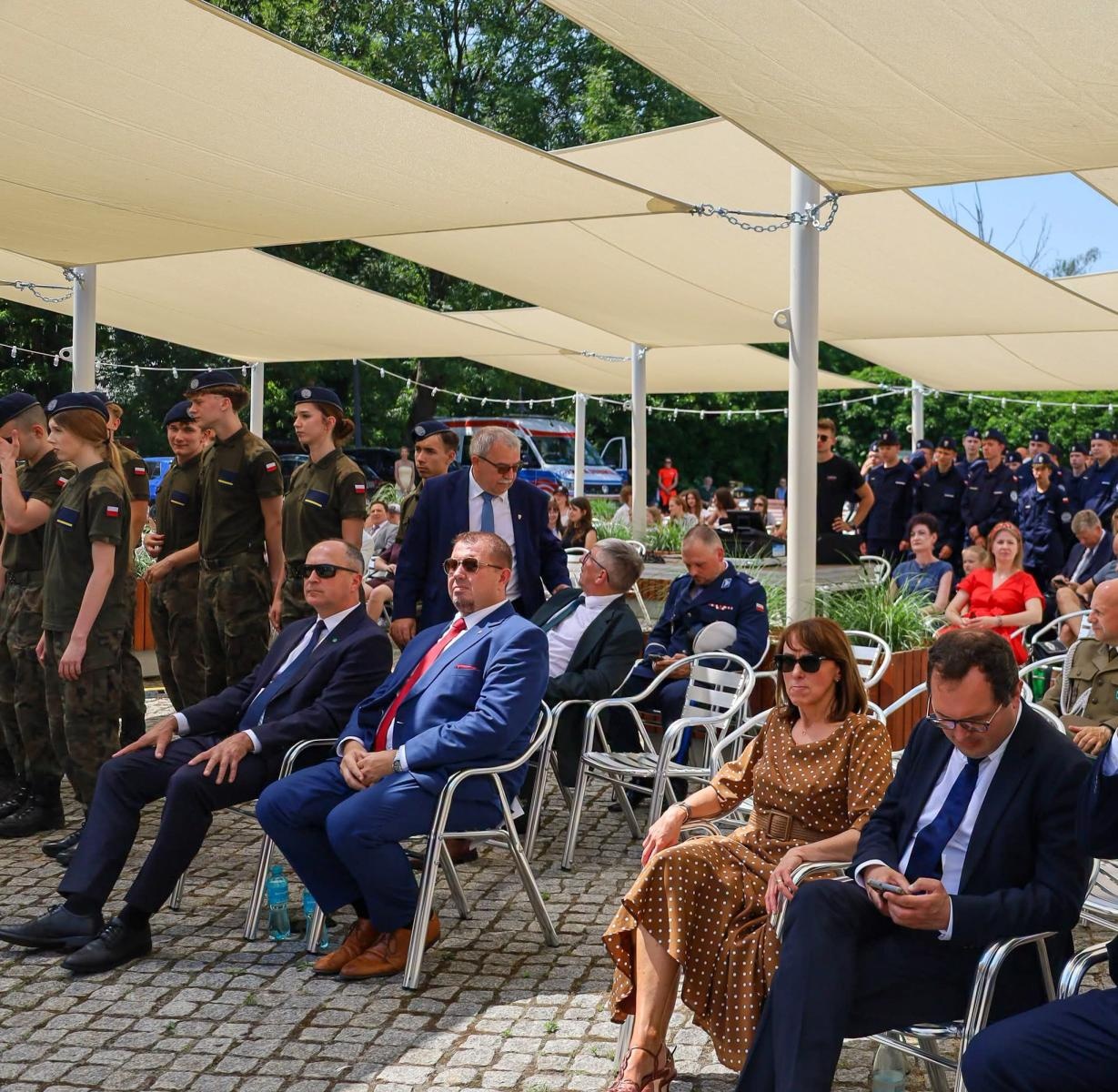 Zdjęcie w galerii na portalu naszraciborz.pl: Wojewódzkie zakończenie roku szkolnego na Zamku Piastowskim w Raciborzu wiadomości z regionu
