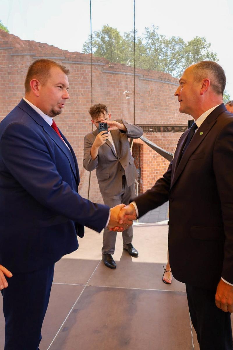 Zdjęcie w galerii na portalu naszraciborz.pl: Wojewódzkie zakończenie roku szkolnego na Zamku Piastowskim w Raciborzu wiadomości z regionu