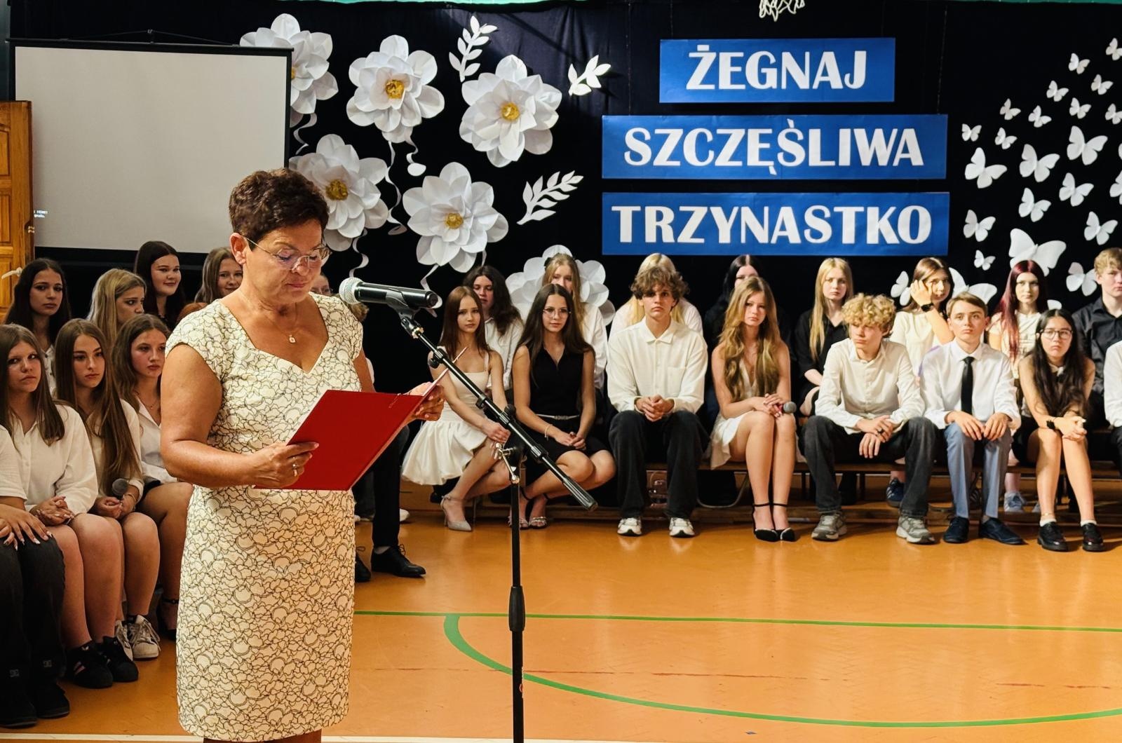 Zdjęcie w galerii na portalu naszraciborz.pl: Pożegnanie wieloletniej dyrektorki Szkoły Podstawowej nr 13 w Raciborzu wiadomości z regionu