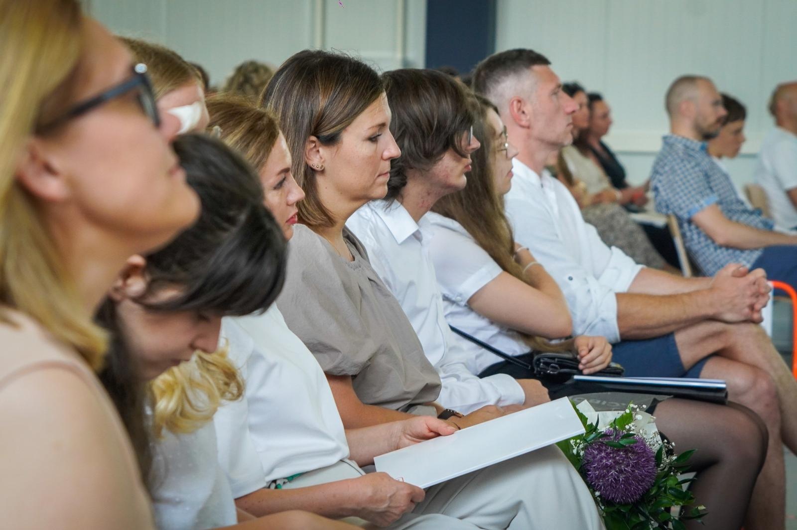 Zdjęcie w galerii na portalu naszraciborz.pl: Gala mistrzów nauki i miejskie zakończenie roku szkolnego w Raciborzu: uroczyste uhonorowanie laureatów, finalistów oraz ich pedagogów wiadomości z regionu