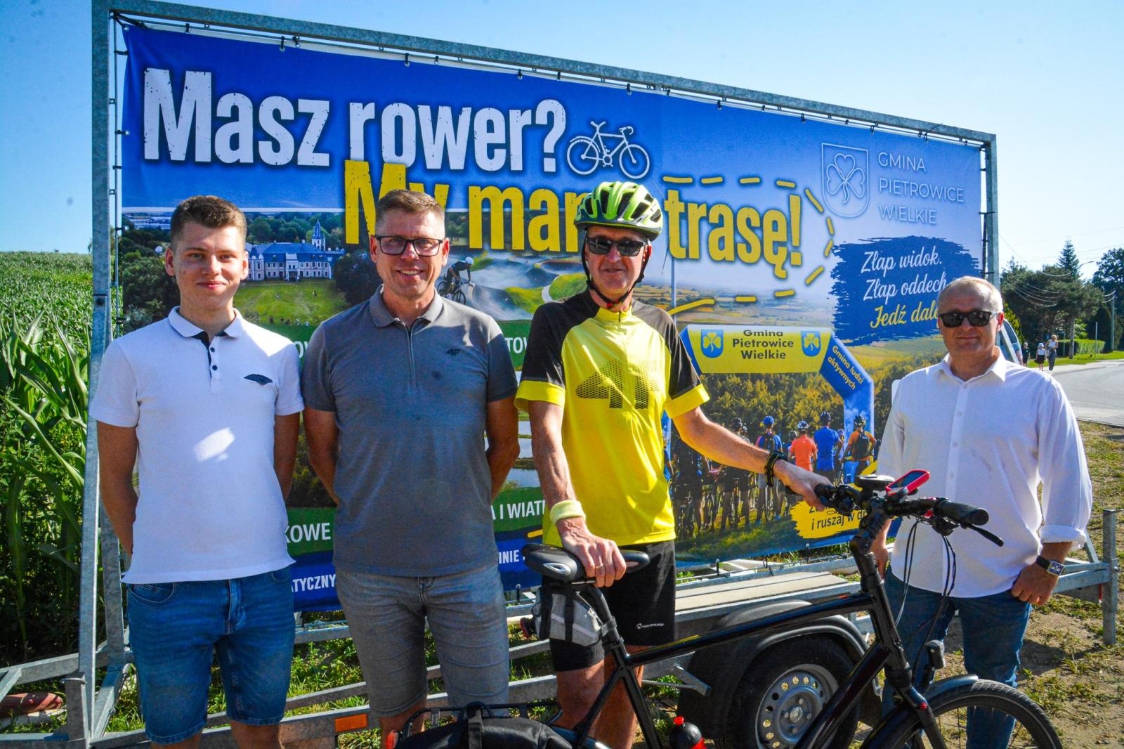 Zdjęcie w galerii na portalu naszraciborz.pl: Ride the Flow! Oficjalnie otwarto nowy pumptrack w Kornicach [FOTO i WIDEO] wiadomości z regionu