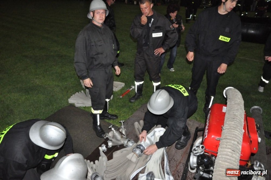 Zdjęcie w galerii na portalu naszraciborz.pl: Rudyszwałd znów najlepszy nocą wiadomości z regionu