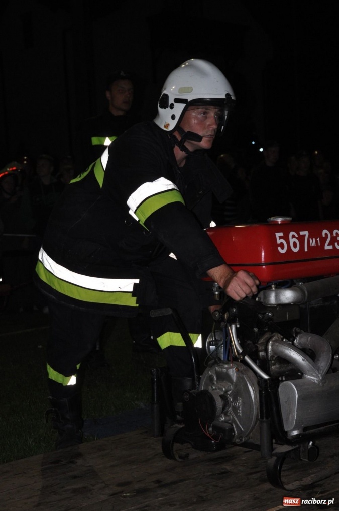 Zdjęcie w galerii na portalu naszraciborz.pl: Rudyszwałd znów najlepszy nocą wiadomości z regionu